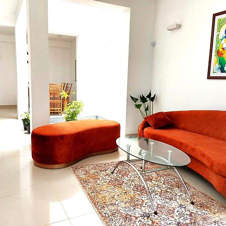 Oesis - Stylish Villa Steps From Historic Galle Fort Esterno foto