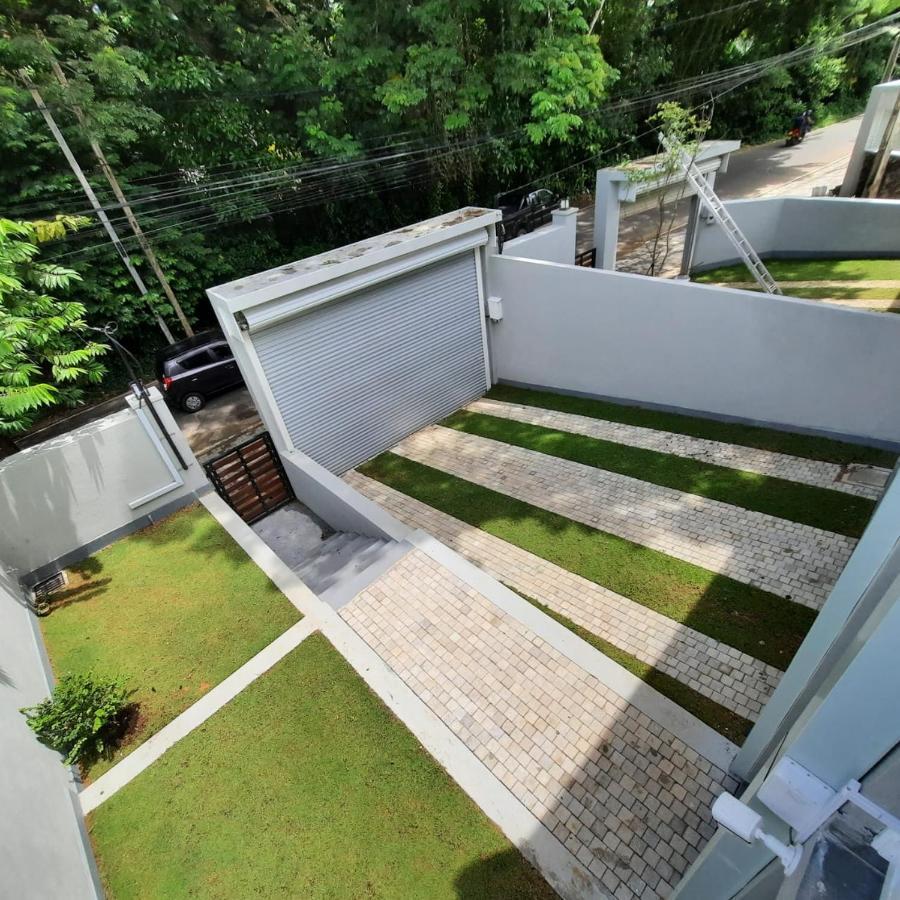 Oesis - Stylish Villa Steps From Historic Galle Fort Esterno foto
