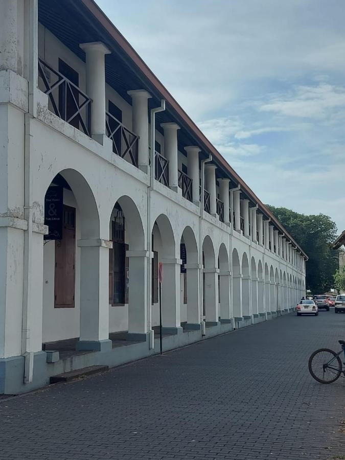 Oesis - Stylish Villa Steps From Historic Galle Fort Esterno foto