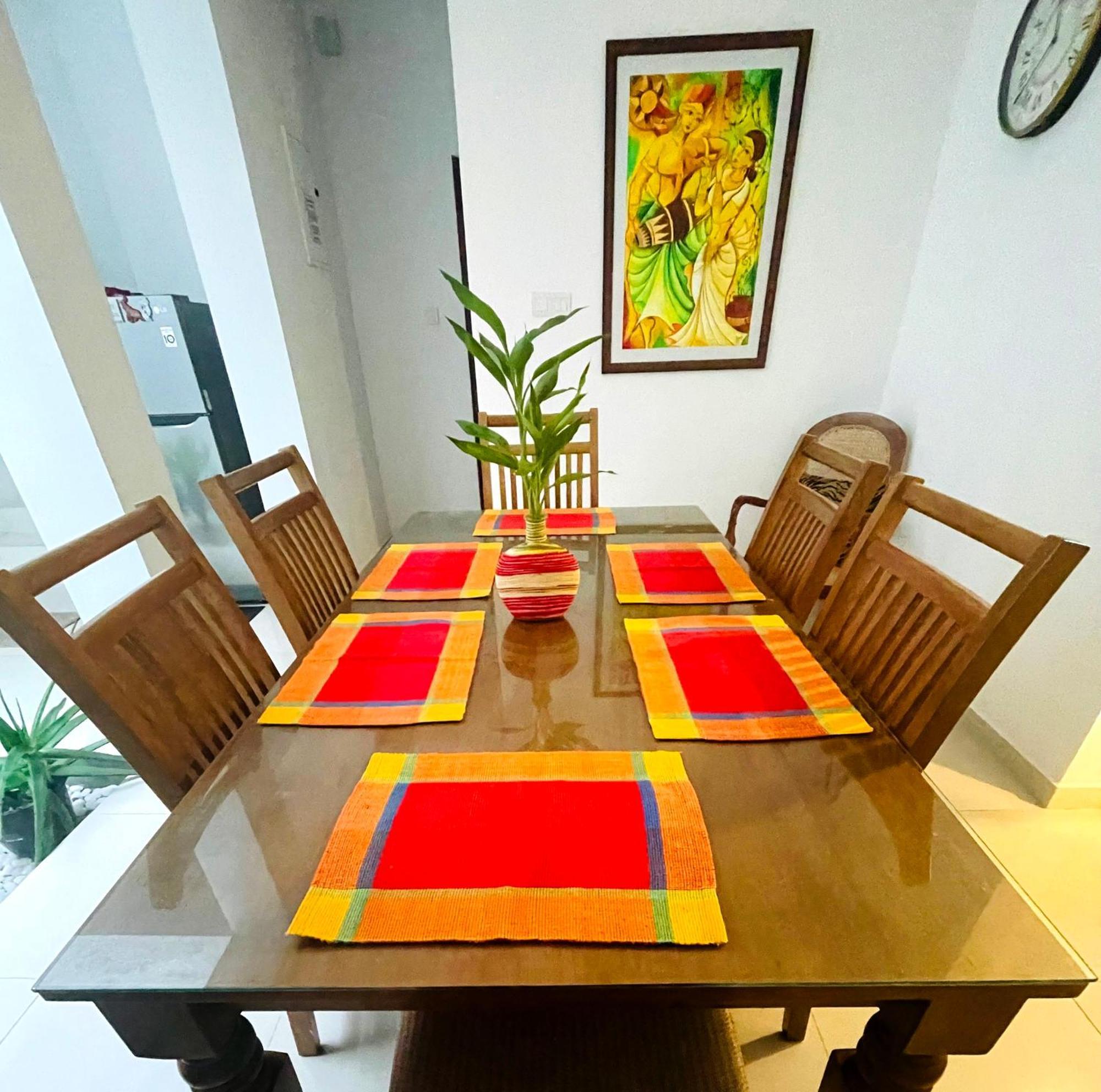 Oesis - Stylish Villa Steps From Historic Galle Fort Esterno foto