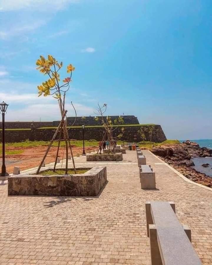 Oesis - Stylish Villa Steps From Historic Galle Fort Esterno foto